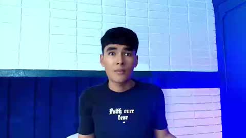AngelduzZzt online show from October 24, 2025, 12:34 pm