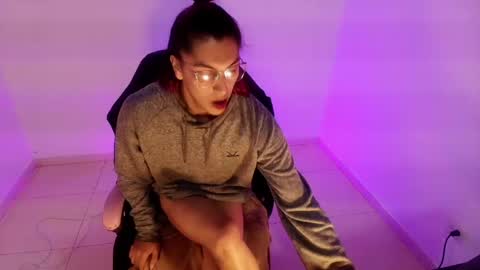 angele online show from April 13, 2026, 6:24 pm