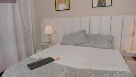 angeles_de_charly online show from April 14, 2026, 1:22 am