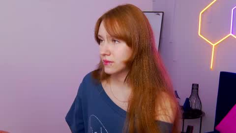 Snapshot of angelfleur chatting on June 6, 2026, 1:32 am Angela online show from June 6, 2026, 1:32 am