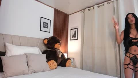 Carolina online show from March 19, 2026, 1:20 am