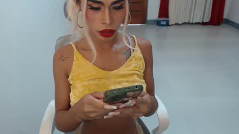 DIVINE ANGEL online show from September 13, 2025, 1:38 am