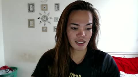 Yhanna online show from February 25, 2025, 4:24 am