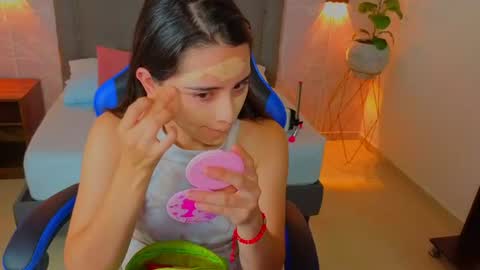 Snapshot of angelica_dymond chatting on July 18, 2026, 12:31 pm A N G E L I C A online show from July 18, 2026, 12:31 pm