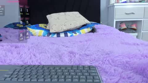 Angelica online show from October 8, 2025, 3:20 pm