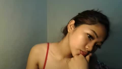 angelicagoddesslover online show from April 27, 2026, 4:43 am