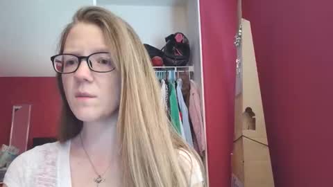 Snapshot of angelicangel3 chatting on April 7, 2026, 4:51 pm AngelicAngel online show from April 7, 2026, 4:51 pm