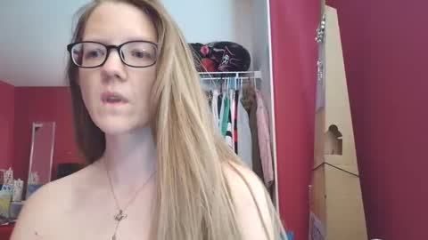 Snapshot of angelicangel3 chatting on May 28, 2026, 4:59 pm AngelicAngel online show from May 28, 2026, 4:59 pm
