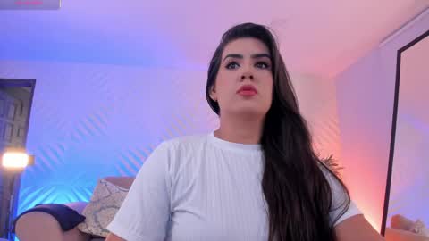 Snapshot of angelicavega_ chatting on April 26, 2026, 5:43 pm Angelica Vega online show from April 26, 2026, 5:43 pm