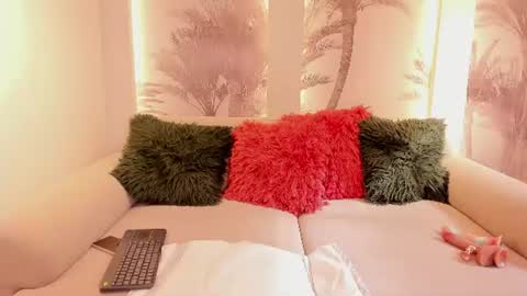Snapshot of angelierose_ chatting on July 25, 2026, 1:19 pm Angelie Rose online show from July 25, 2026, 1:19 pm