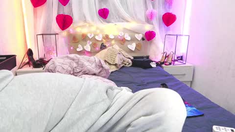 Snapshot of angelika_rouge chatting on February 25, 2026, 5:44 pm Angelika Rouge online show from February 25, 2026, 5:44 pm