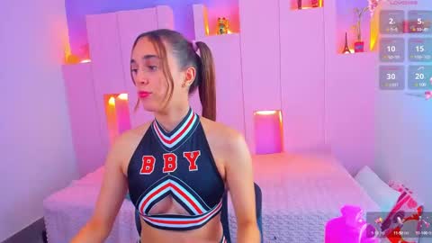 Snapshot of angelikarose1 chatting on March 1, 2025, 3:43 am Angelika Rose online show from March 1, 2025, 3:43 am