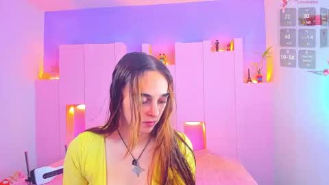 Snapshot of angelikarose1 chatting on March 11, 2025, 3:16 am Angelika Rose online show from March 11, 2025, 3:16 am
