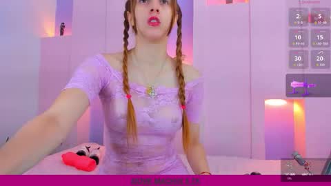 Snapshot of angelikarose1 chatting on September 19, 2025, 4:47 am Angelika Rose online show from September 19, 2025, 4:47 am