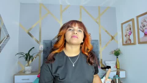 Snapshot of angelina_castro12 chatting on January 18, 2025, 3:31 am Angelina online show from January 18, 2025, 3:31 am