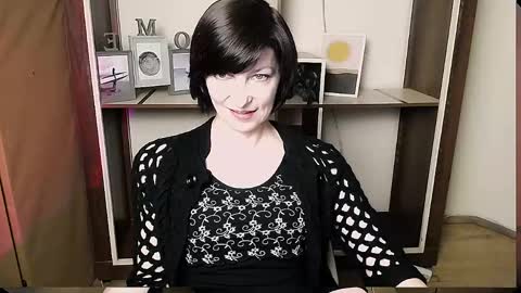 Angelina online show from June 2, 2026, 7:32 am