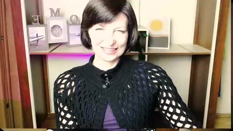 Snapshot of angelinalov_ chatting on July 11, 2026, 7:55 am Angelina online show from July 11, 2026, 7:55 am