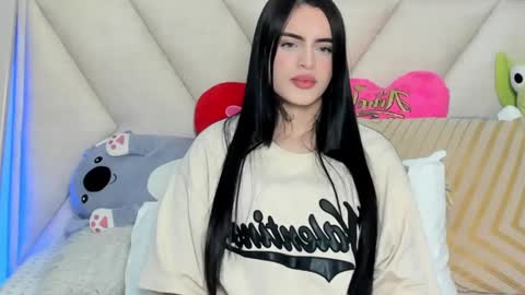 Snapshot of angeline__smith chatting on December 11, 2024, 6:04 am Angeline Smith  online show from December 11, 2024, 6:04 am