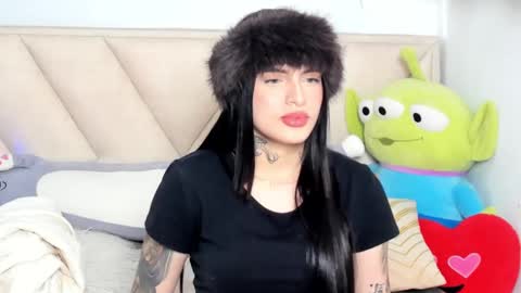 Snapshot of angeline__smith chatting on December 13, 2024, 12:06 pm Angeline Smith  online show from December 13, 2024, 12:06 pm