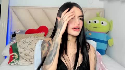 Snapshot of angeline__smith chatting on March 2, 2025, 10:45 am Angeline Smith  online show from March 2, 2025, 10:45 am