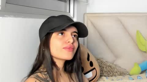 Snapshot of angeline__smith chatting on September 20, 2025, 7:42 am Angeline Smith  online show from September 20, 2025, 7:42 am