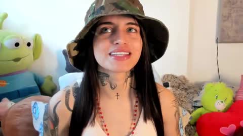 Snapshot of angeline__smith chatting on October 7, 2025, 4:48 pm Angeline Smith  online show from October 7, 2025, 4:48 pm