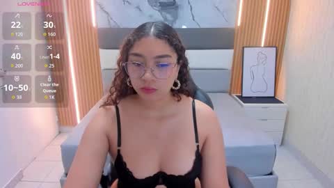 Snapshot of angelinemore chatting on February 3, 2026, 7:19 pm ANGELINE online show from February 3, 2026, 7:19 pm