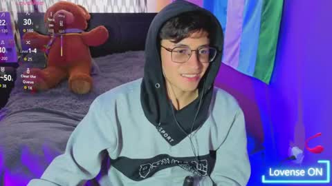 Snapshot of angelito18_twink chatting on July 14, 2026, 6:46 pm Angel online show from July 14, 2026, 6:46 pm