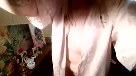 Snapshot of angelleah chatting on June 24, 2026, 5:45 pm angelleah online show from June 24, 2026, 5:45 pm