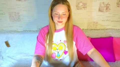 Snapshot of angellisss chatting on September 18, 2025, 3:14 pm Cutie online show from September 18, 2025, 3:14 pm