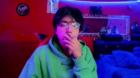 Snapshot of angellonfire chatting on December 12, 2024, 4:48 am Angel  online show from December 12, 2024, 4:48 am