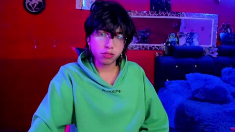 Snapshot of angellonfire chatting on December 12, 2024, 7:52 am Angel  online show from December 12, 2024, 7:52 am