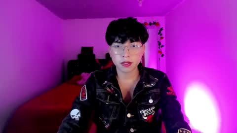 Angel  online show from November 28, 2025, 7:55 am