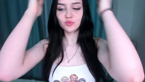 Snapshot of angellvee chatting on May 18, 2026, 8:58 pm angellvee online show from May 18, 2026, 8:58 pm