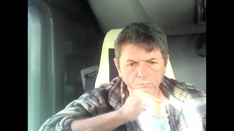 Snapshot of angelo888888 chatting on October 24, 2025, 2:35 pm angelo888888 online show from October 24, 2025, 2:35 pm