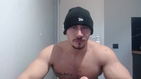 Snapshot of angelofit chatting on February 22, 2025, 3:14 pm ------- SEX SHOW WITH GUYS AND GIRLS MUSCLE SHOW online show from February 22, 2025, 3:14 pm