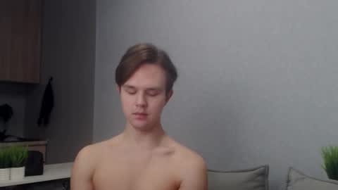 Angel online show from January 18, 2026, 12:42 pm