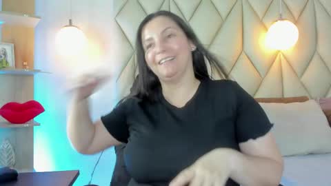 ANGIE online show from April 11, 2026, 2:21 pm