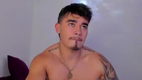 Snapshot of angelx_fox chatting on September 19, 2025, 8:20 pm Angel Fox online show from September 19, 2025, 8:20 pm