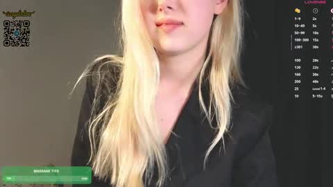  Im Chloe  i do FLASH BOOBS for new fan club online show from May 18, 2026, 10:26 pm