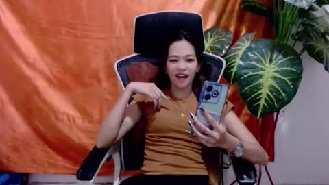 angelyn_slim online show from June 4, 2026, 12:16 am