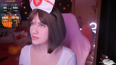 Snapshot of angelytaxx chatting on November 20, 2025, 7:41 am Angel online show from November 20, 2025, 7:41 am