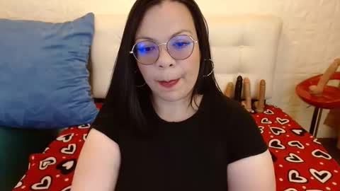 Snapshot of angie_bbw chatting on February 26, 2026, 4:28 pm Angie online show from February 26, 2026, 4:28 pm