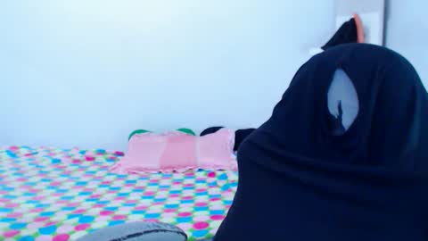 Snapshot of angie_dreamgirl chatting on June 11, 2026, 2:53 am IG angie dreamgirl01 online show from June 11, 2026, 2:53 am
