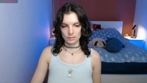 angie_faee online show from December 6, 2024, 7:45 pm