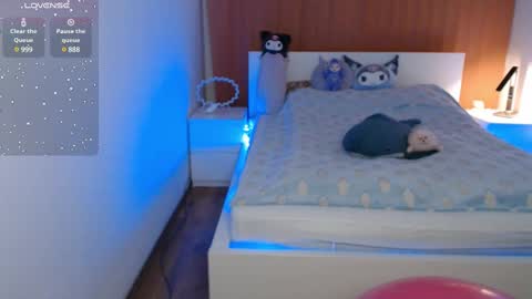 angie_faee online show from March 5, 2025, 4:35 pm