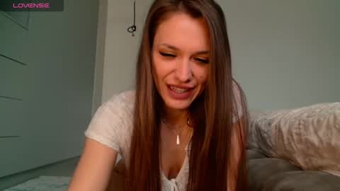 angiemilly online show from March 19, 2026, 8:29 am