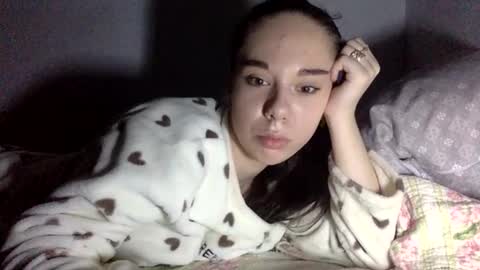 Snapshot of angle_cute05 chatting on March 15, 2026, 10:16 pm Angel Cute online show from March 15, 2026, 10:16 pm