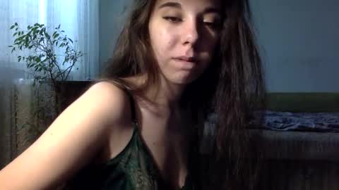 Snapshot of angle_cute05 chatting on May 27, 2026, 9:45 pm Angel Cute online show from May 27, 2026, 9:45 pm