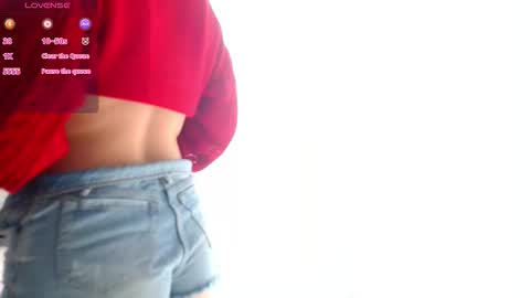 Snapshot of ania_mml chatting on October 28, 2025, 8:11 pm Ania online show from October 28, 2025, 8:11 pm